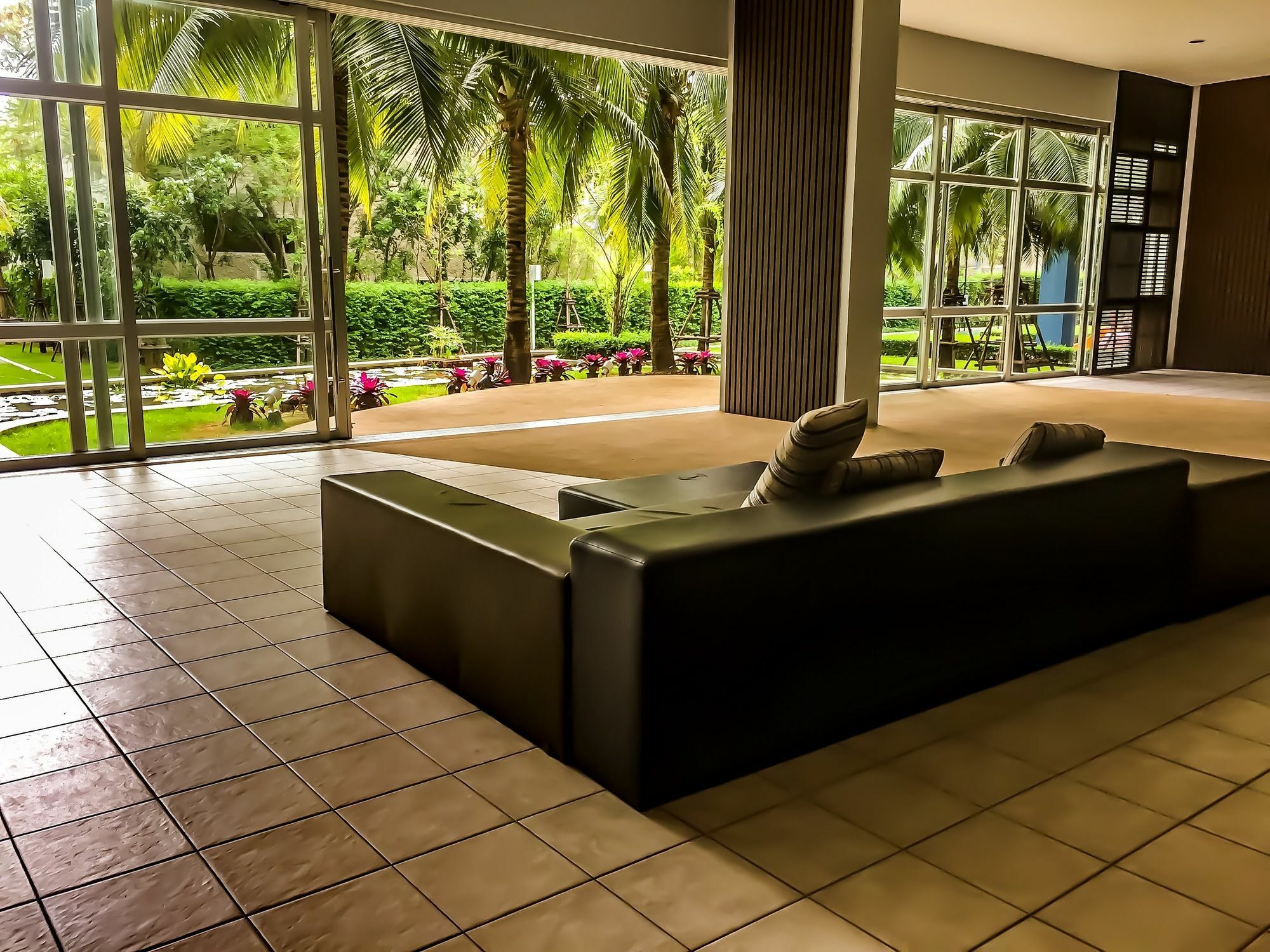 Lumpini Seaview Jomtien By Parikal Otel Dış mekan fotoğraf