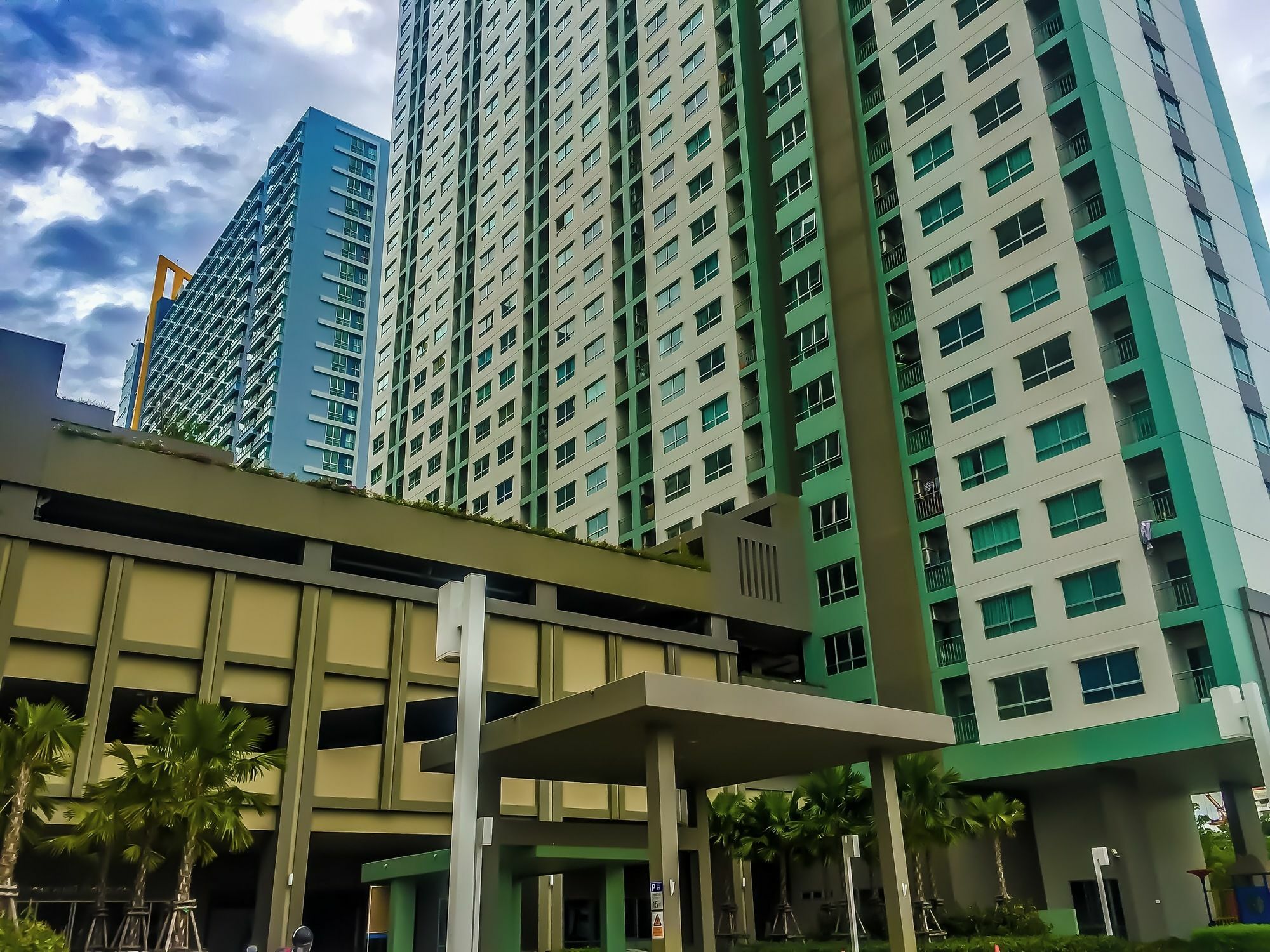 Lumpini Seaview Jomtien By Parikal Otel Dış mekan fotoğraf